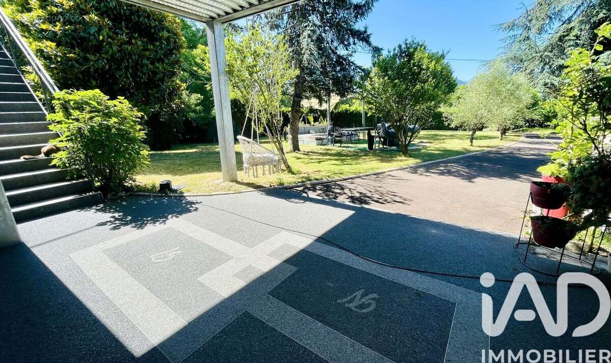 Maison 256 m² à Labroquere  - photo 5