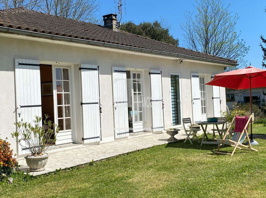 Maison à COULOUNIEIX-CHAMIERS