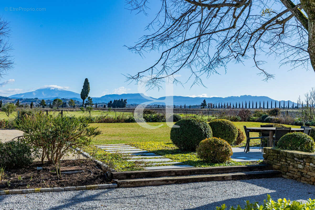 Maison à VAISON-LA-ROMAINE