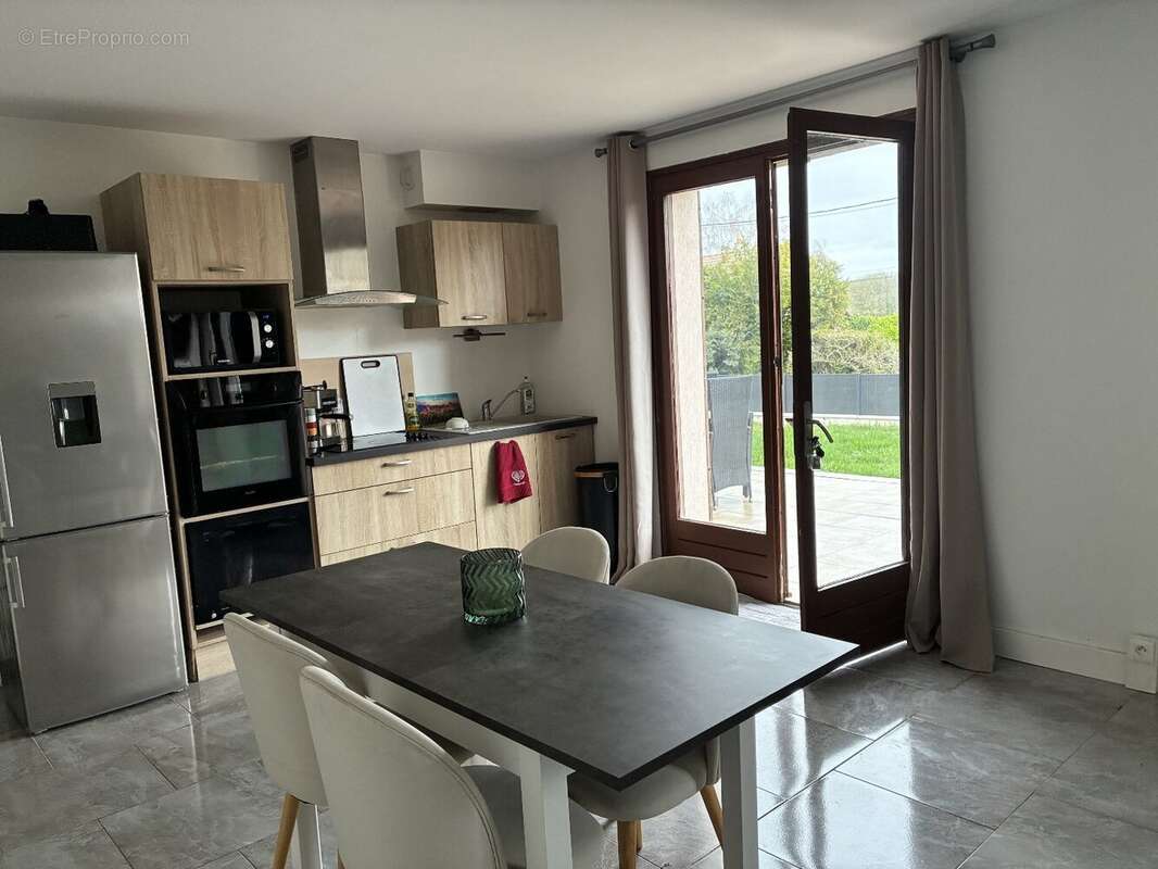 Appartement à SAINT-CHERON