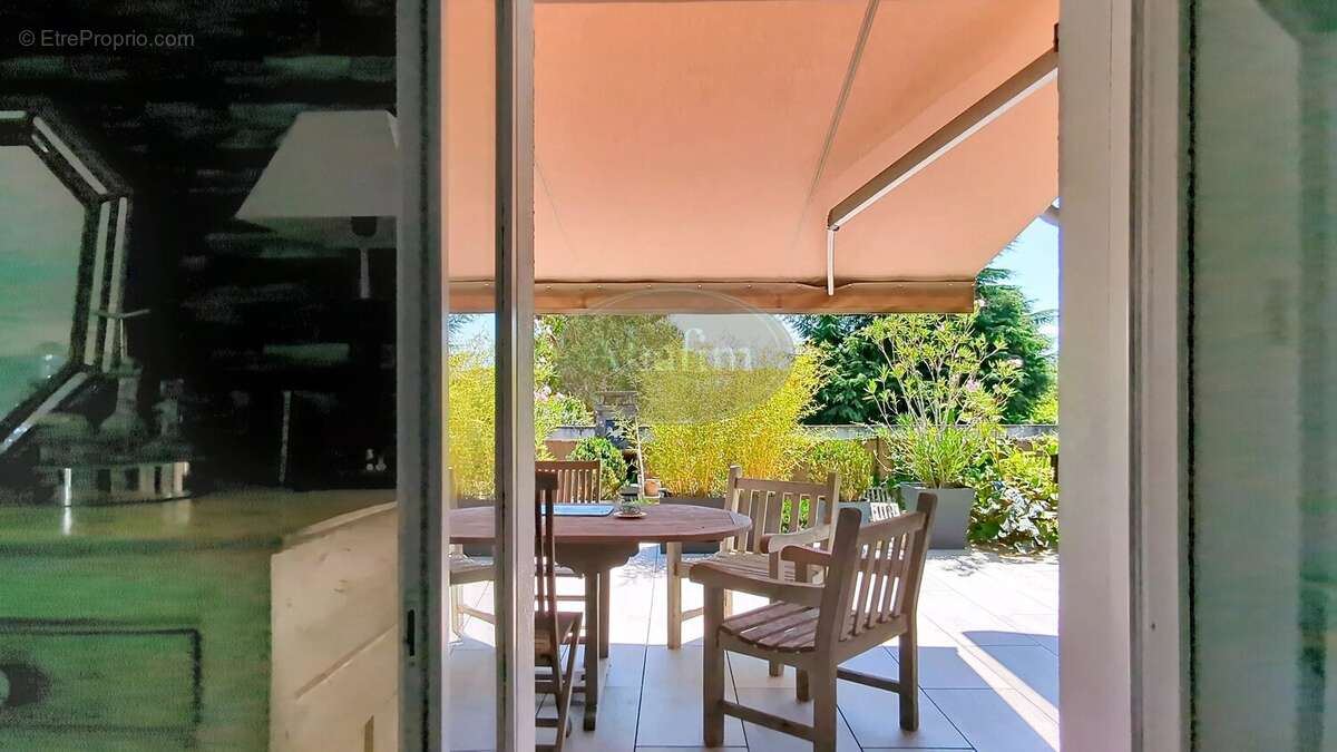 Elégante maison terrasse sous-sol - photo 10