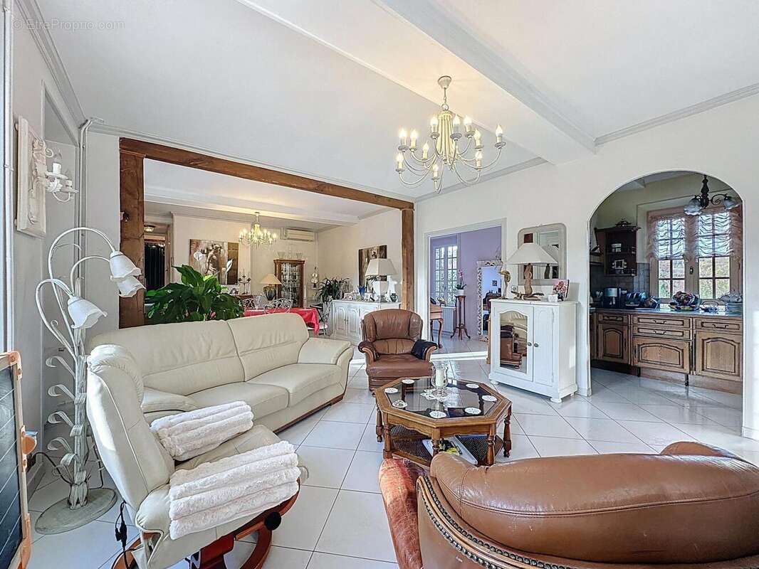 Photo 4 - Maison à LES BORDES