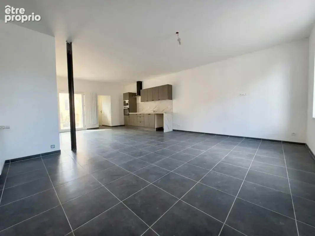 Maison mitoyenne entièrement rénovée - 4 ch - jardin - photo 2