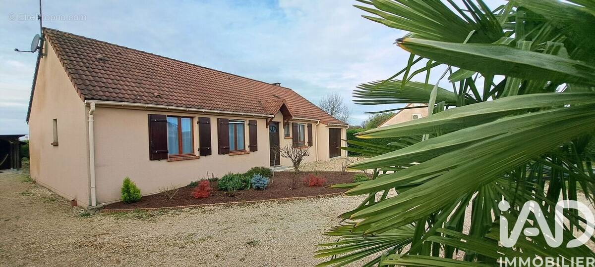 Photo 1 - Maison à CORBEILLES