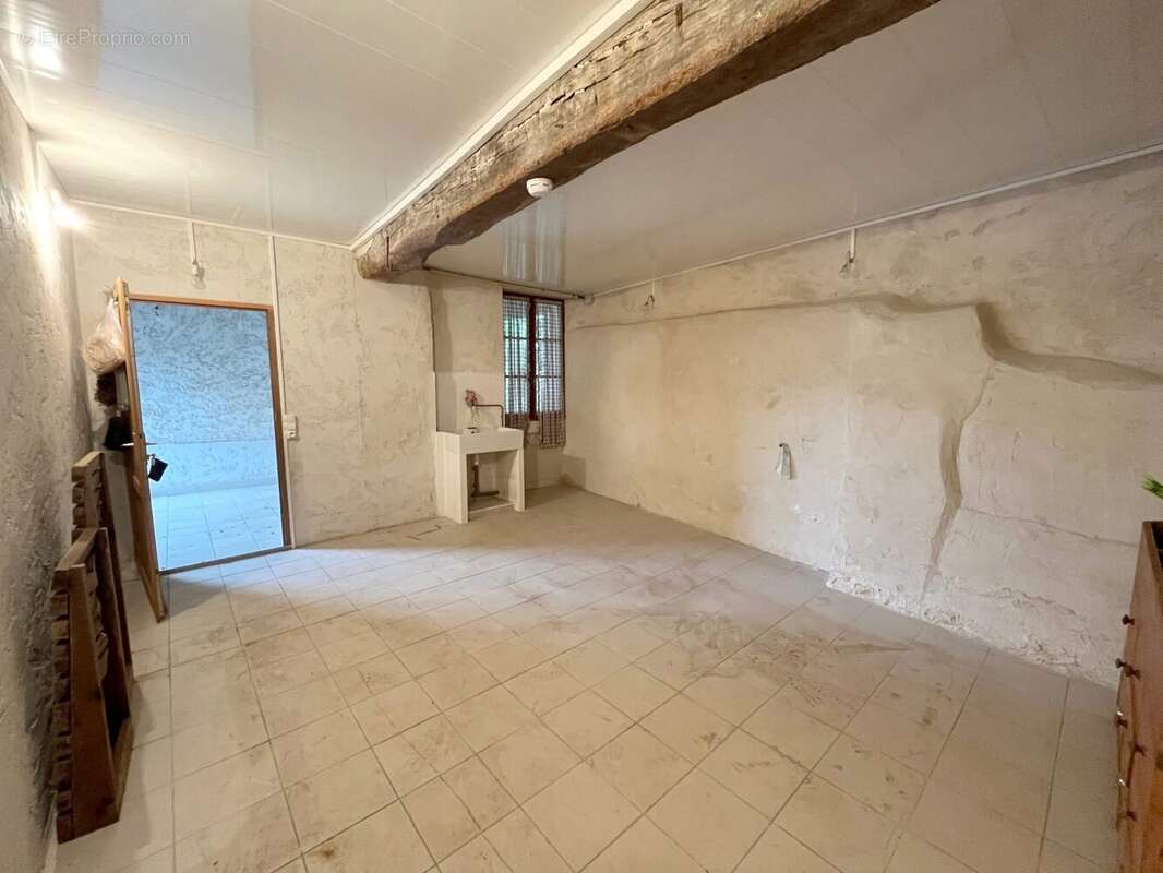 Maison à ISSOU
