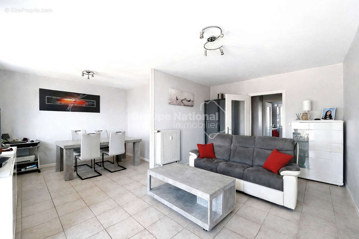 Appartement à MONTELIMAR