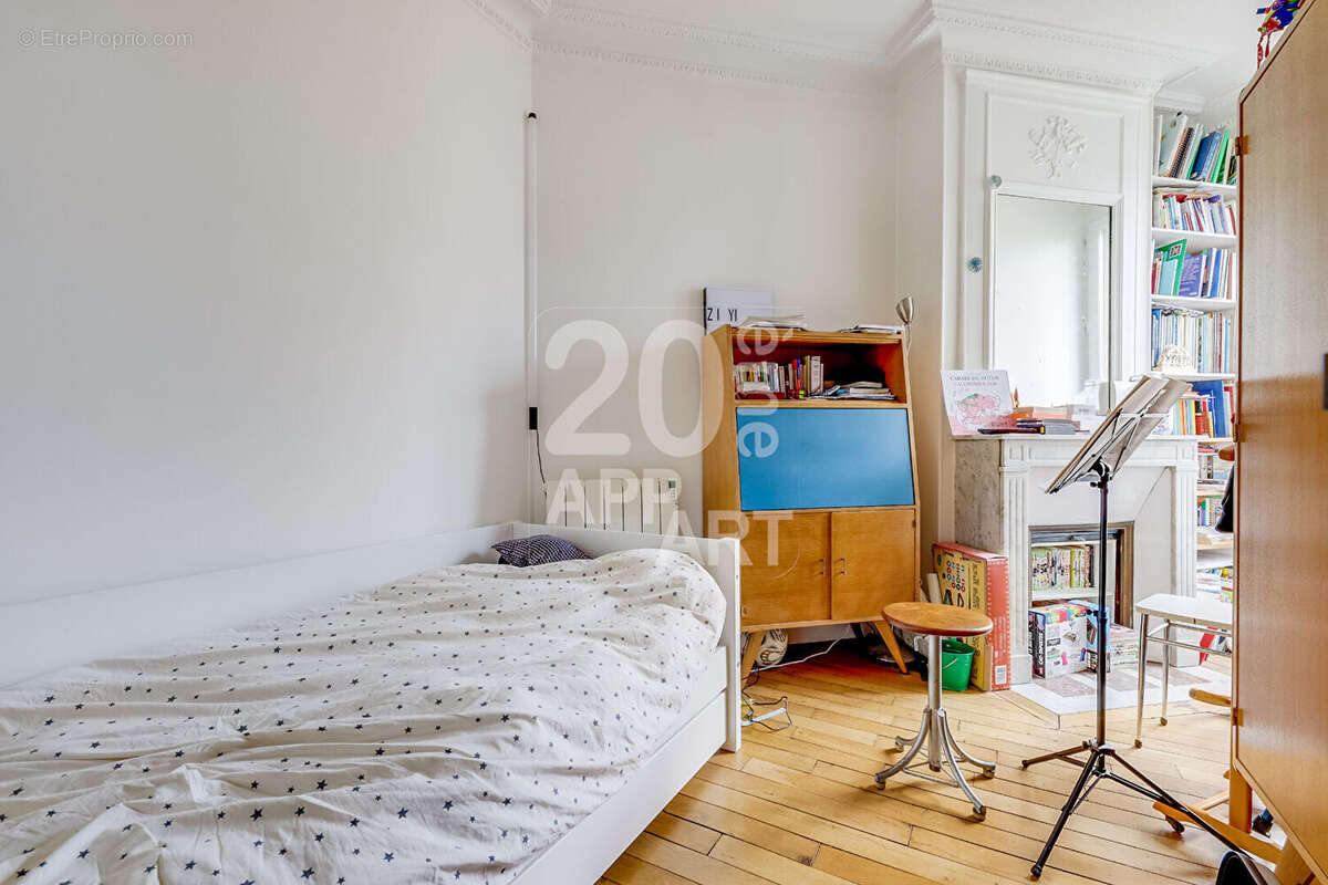 Appartement à PARIS-20E