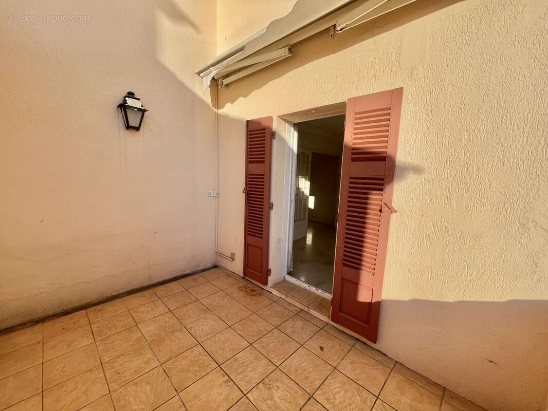 Appartement à LE CANNET