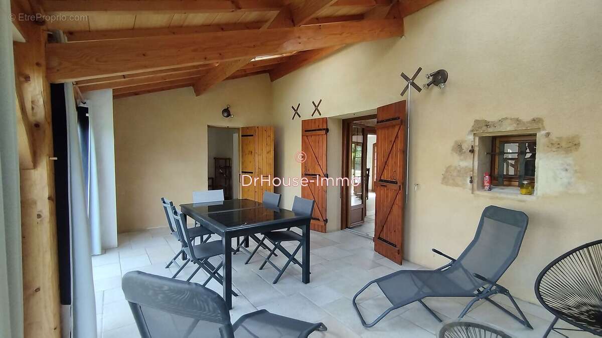 Maison 125 m² à Saint-Germain-Et-Mons  - photo 25