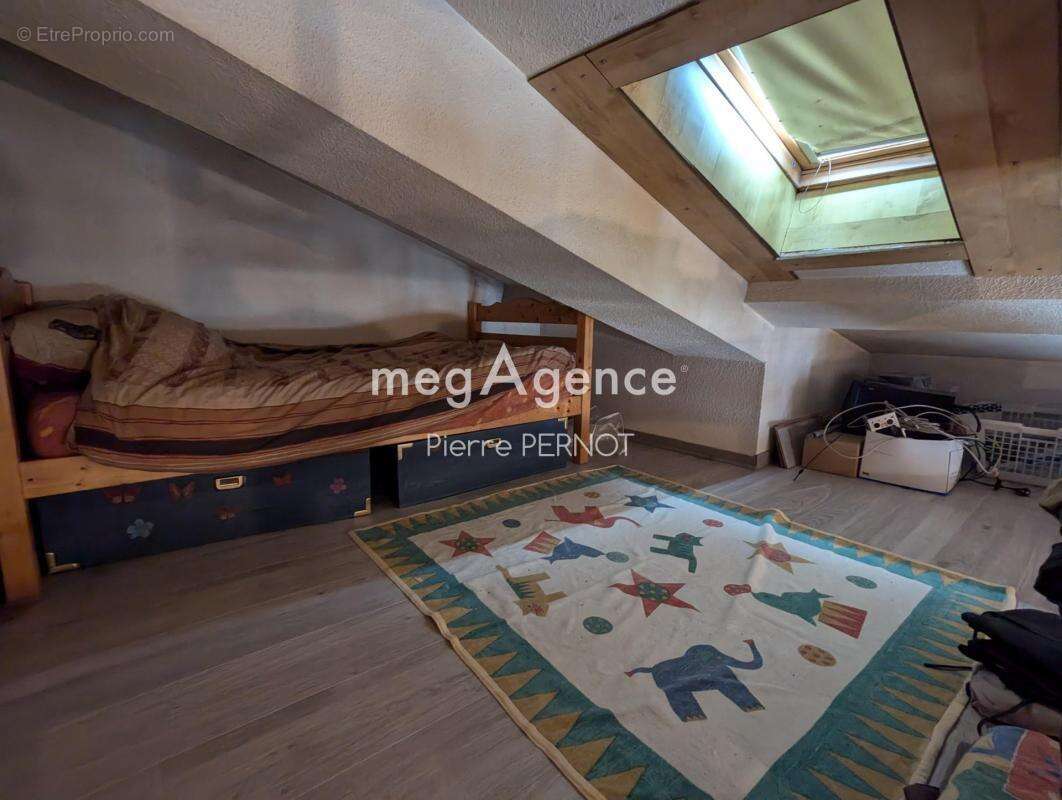 Appartement t2 bis mezzanine libre à 400 mètres du métro minimes - photo 5