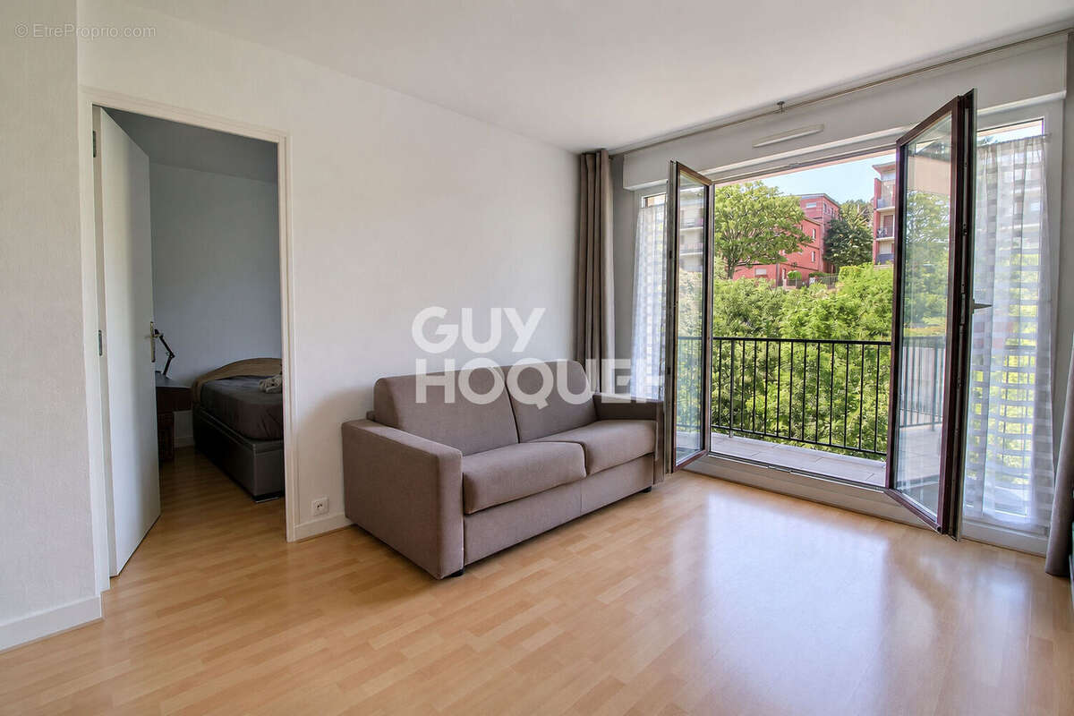 Appartement 3 pièces en étage élevé avec terrasse - photo 2