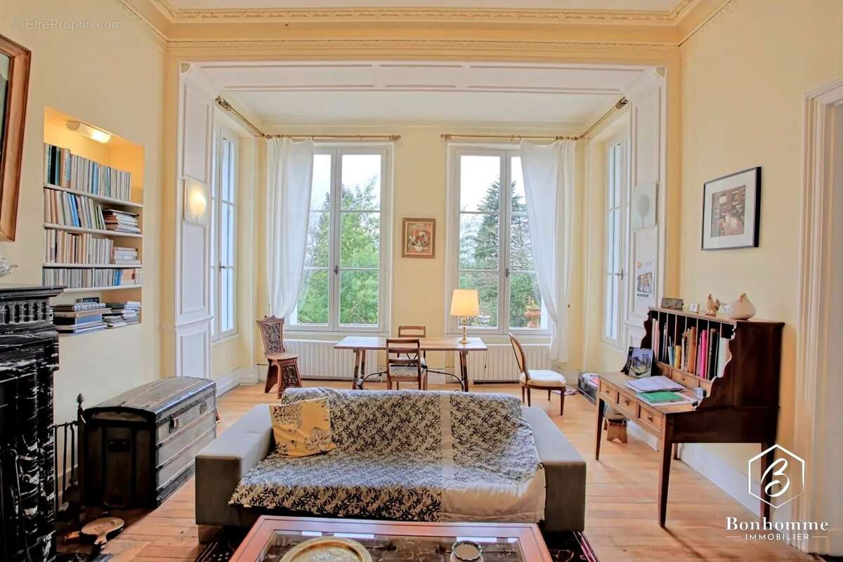 Maison à LESTIAC-SUR-GARONNE