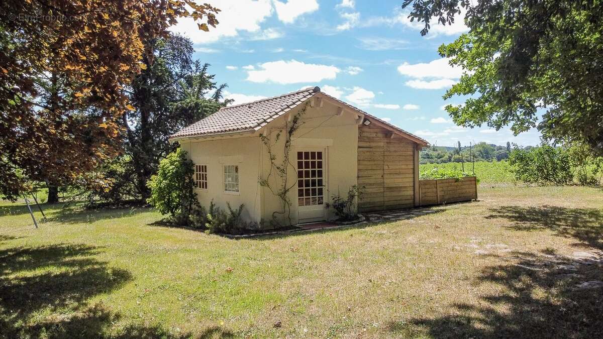 Maison à BARBEZIEUX-SAINT-HILAIRE