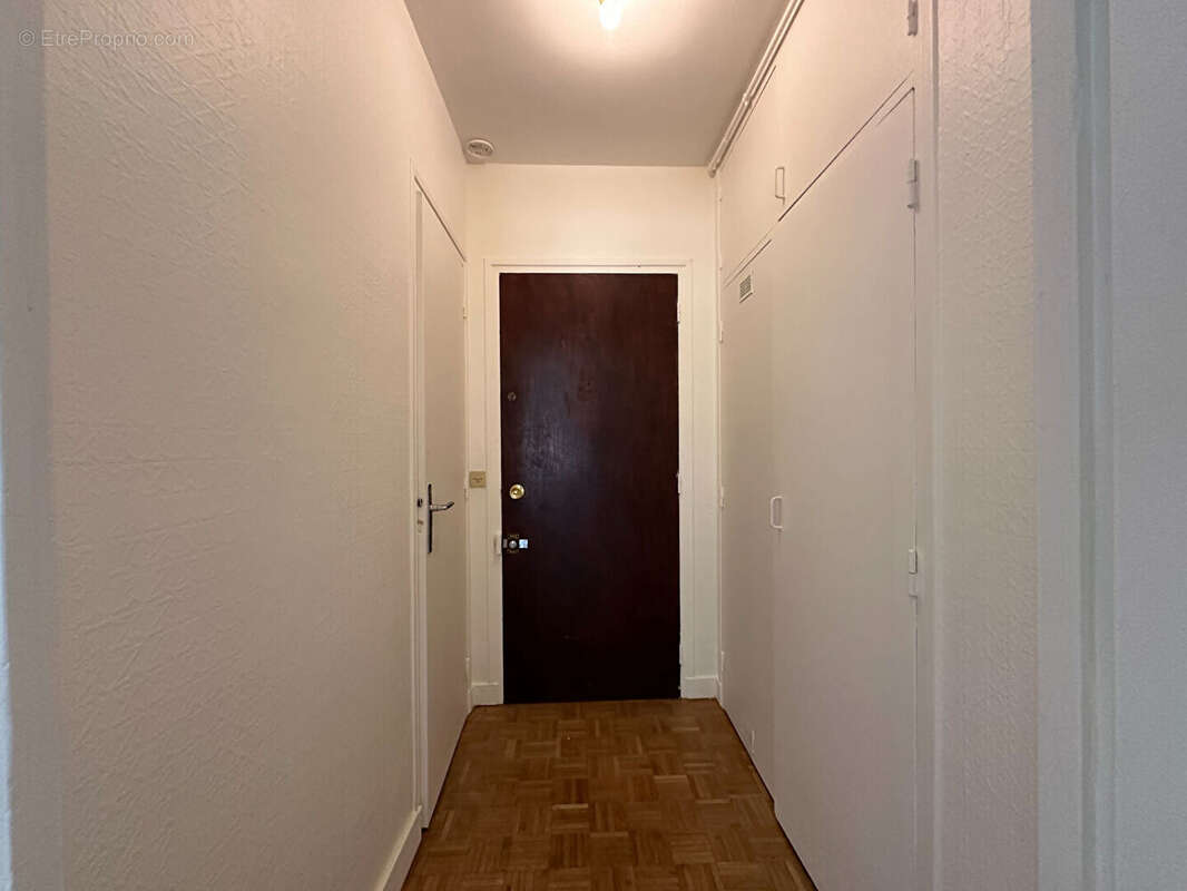 Appartement à NANTERRE
