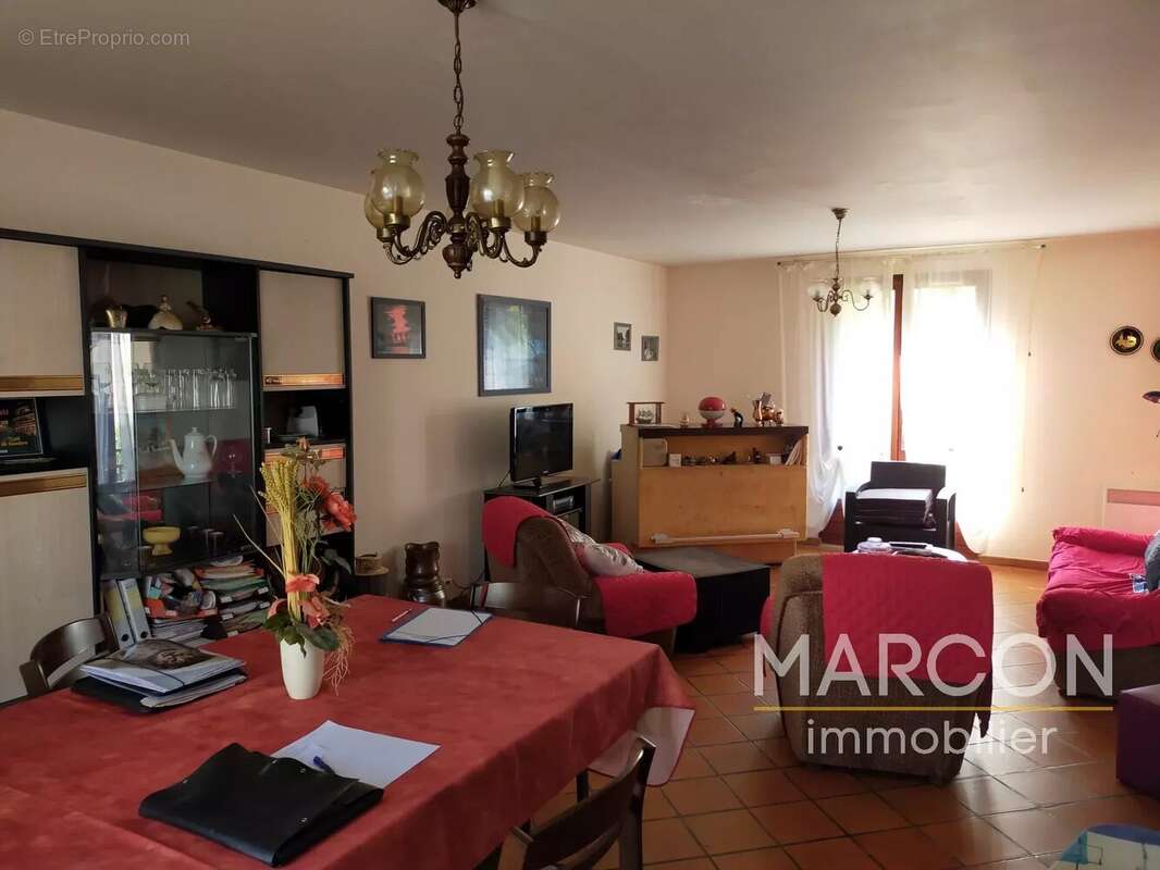 Maison à LA SOUTERRAINE