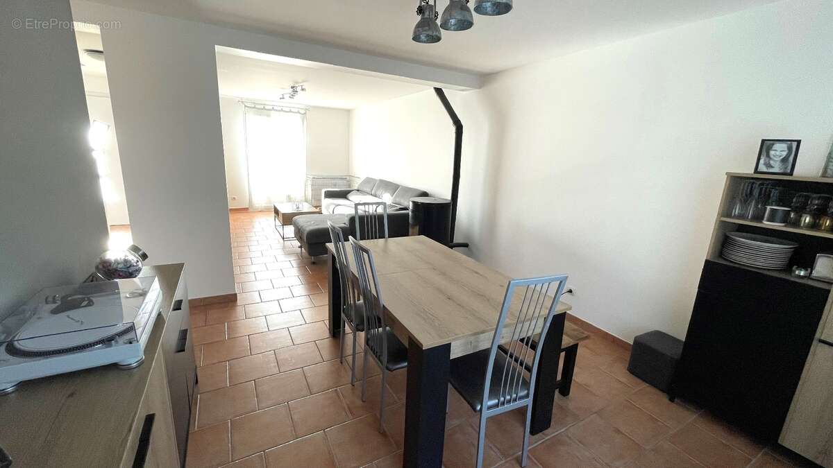 Maison à FOUJU