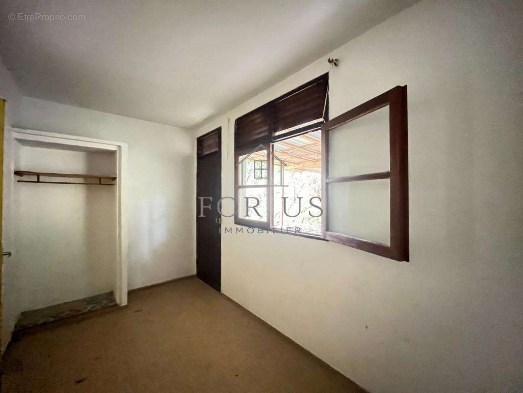 Maison à LES ABYMES