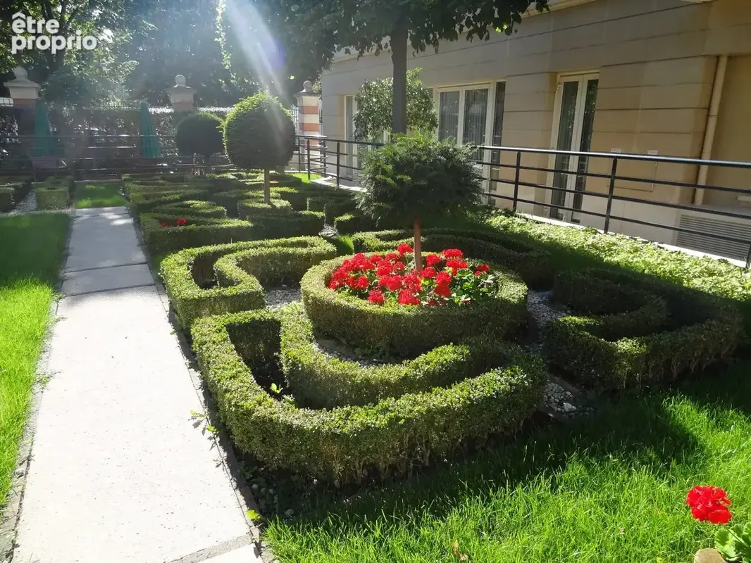 Appartement à ISSY-LES-MOULINEAUX