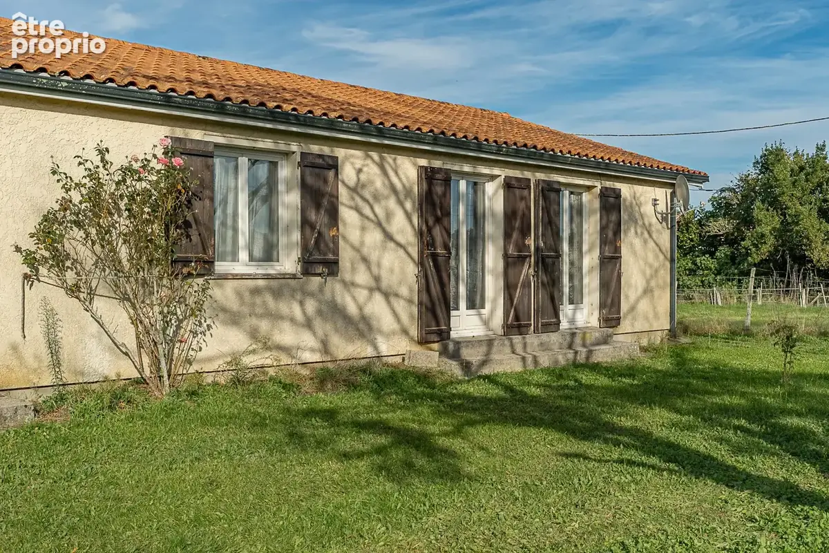 Maison 115 m² à Salles  - photo 2