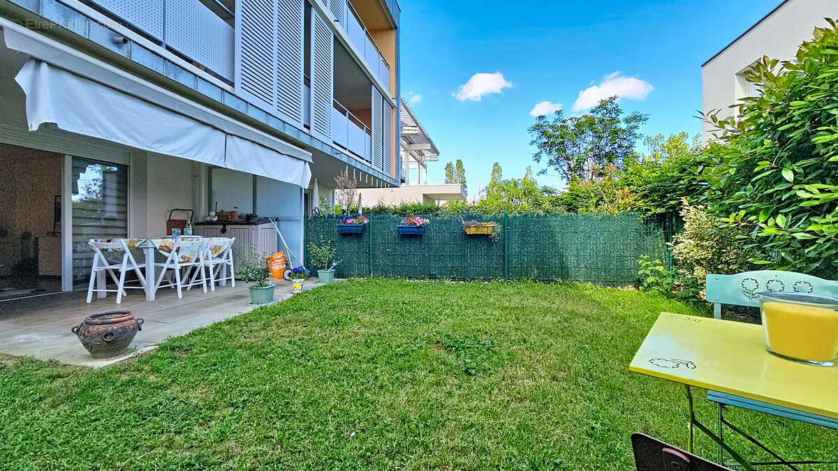 Appartement à RILLIEUX-LA-PAPE