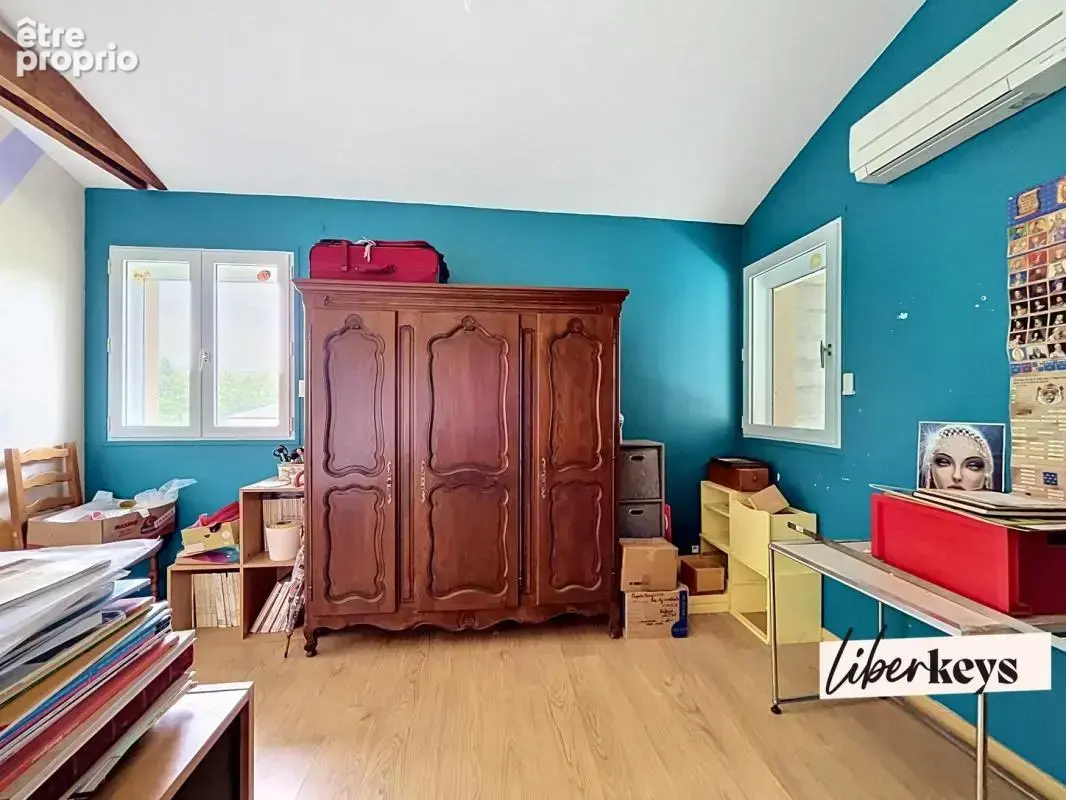 Au cœur du Perche – Maison familiale de 208 m² avec pièce de vie de 79 m², sous-sol total et dépendance - photo 11