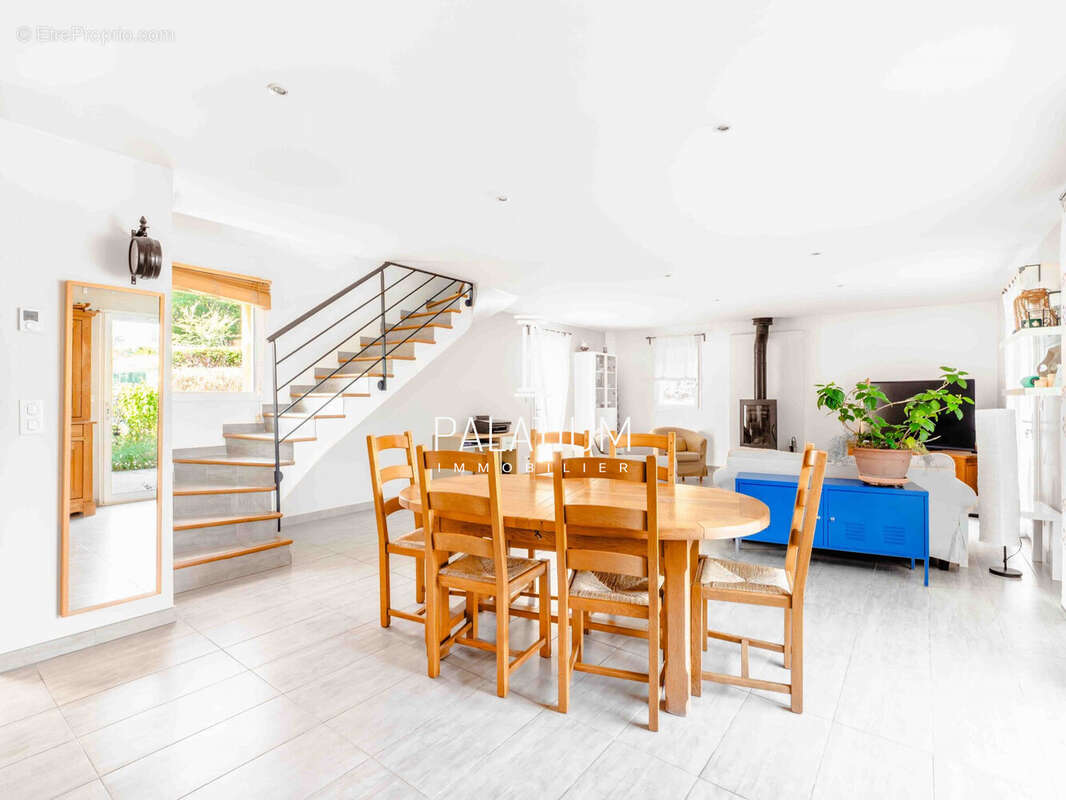 Maison à PIERREVERT