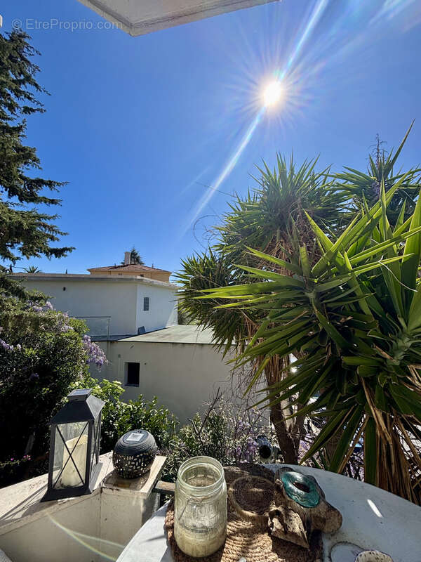 Appartement à LE CANNET