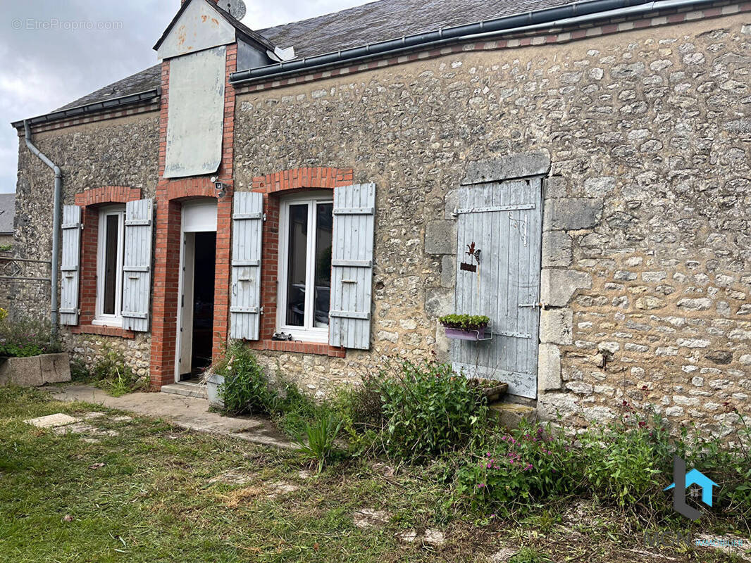 Maison à BAZOCHES-EN-DUNOIS
