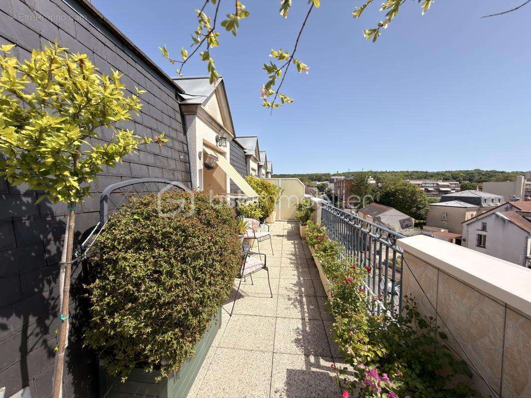Appartement à LIVRY-GARGAN