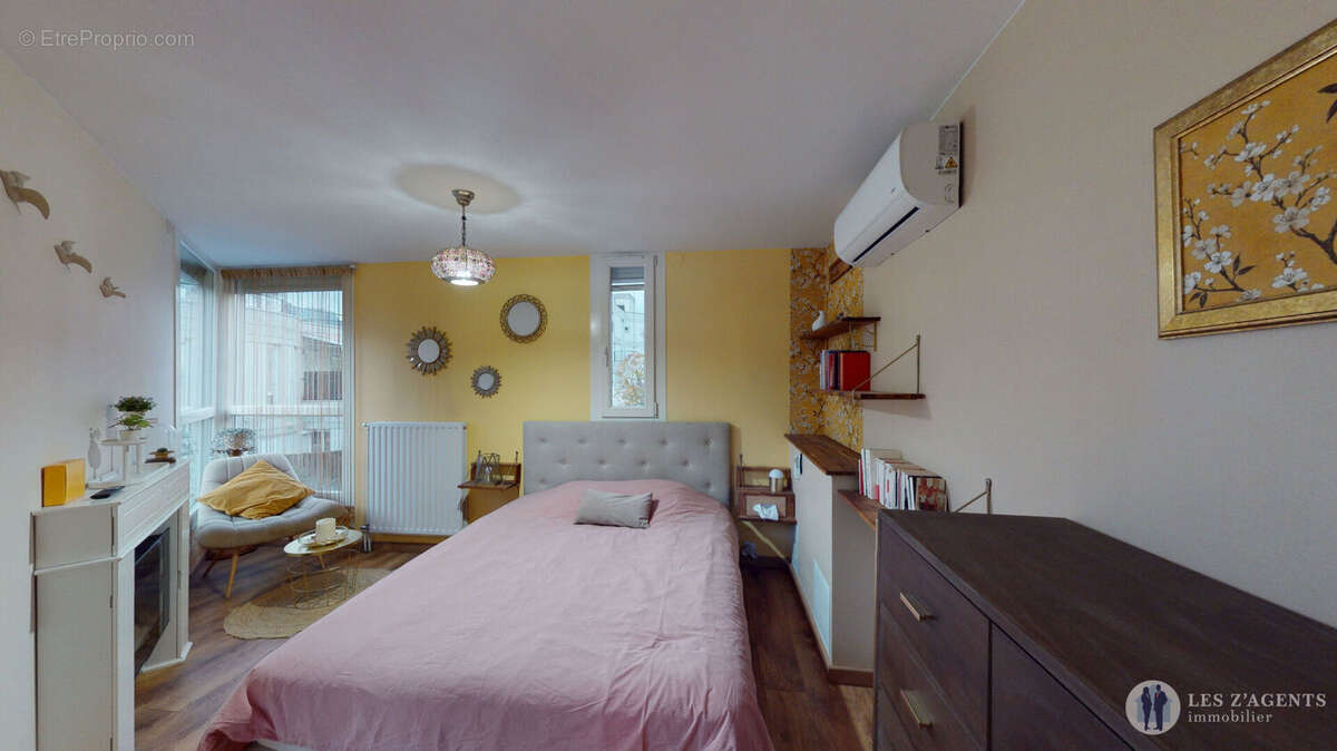 Appartement à SAINT-MARTIN-D'HERES