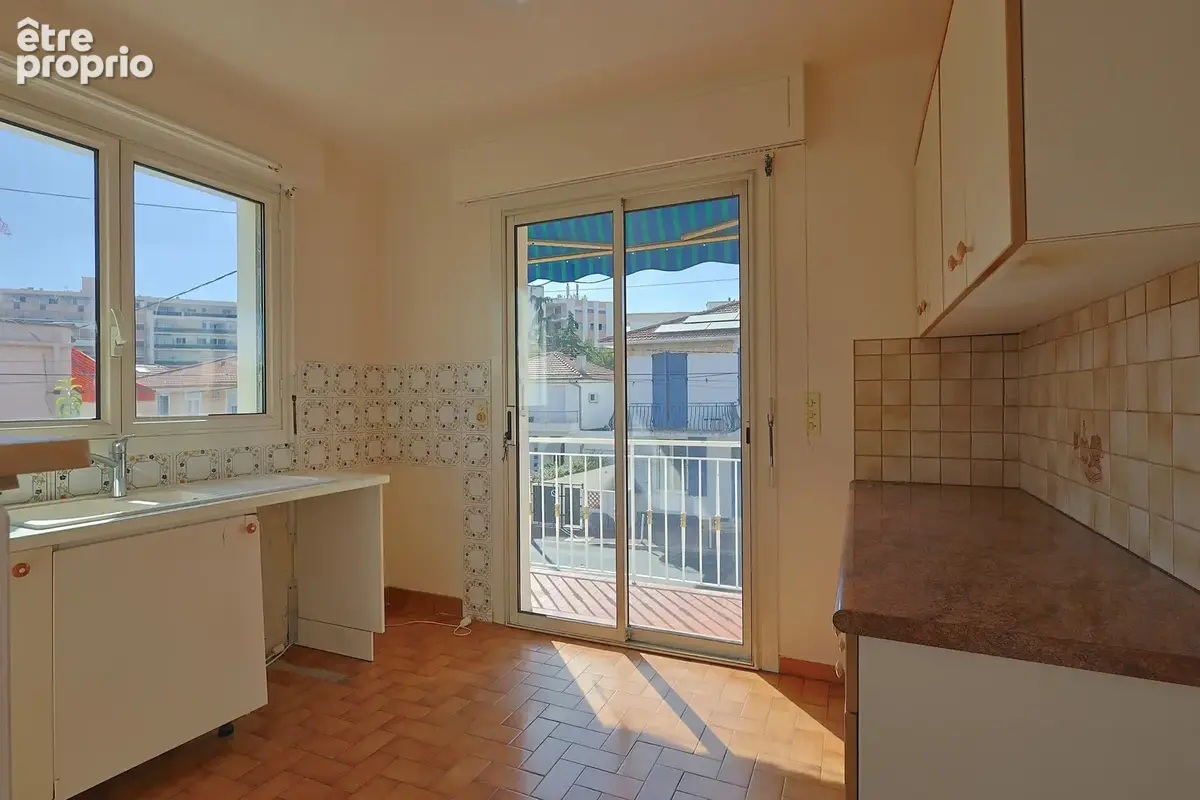 Juan-les-pins – 3 pièces à rénover – terrasse – garage 18 m² – proche plages et commerces - photo 8