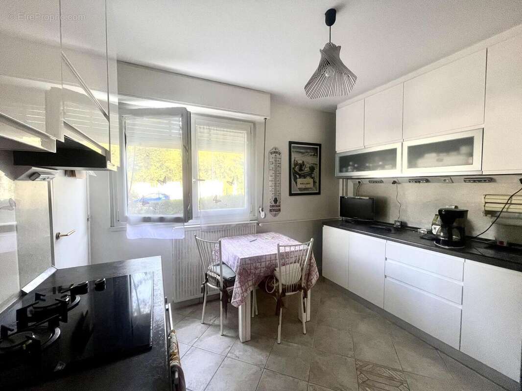 Appartement 73 m² à La Mulatiere  - photo 4