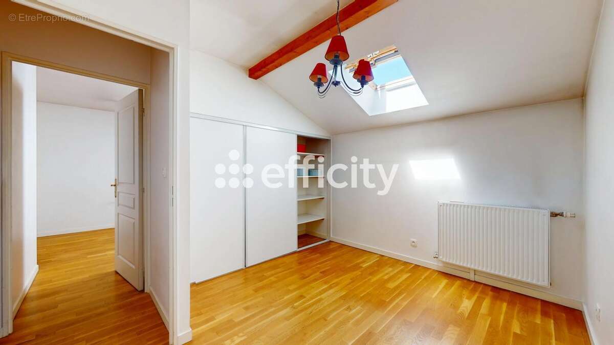 Appartement à TASSIN-LA-DEMI-LUNE