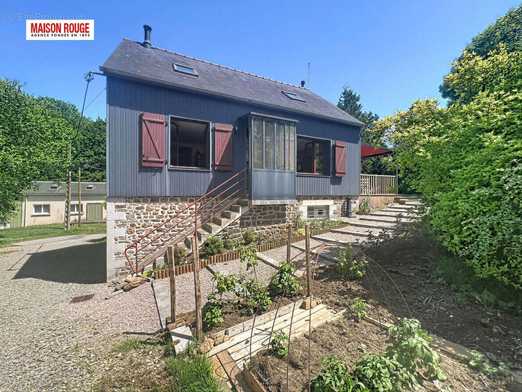 Maison à SAINT-MARCAN