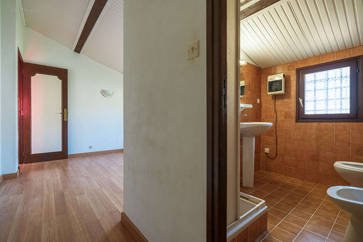 CARCASSONNE - GRAZAILLES Villa quatre faces T5 139m²  (110m²  hab.) avec jardin, garage, et terrasse - photo 17