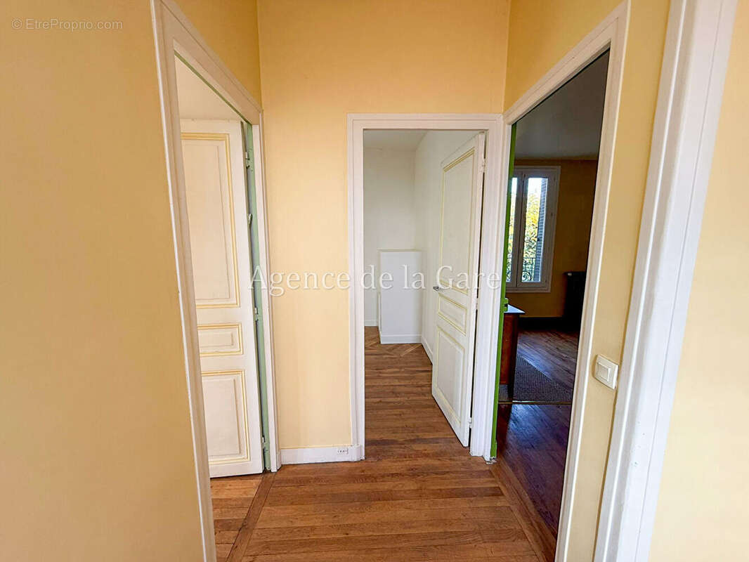 Maison à SARTROUVILLE