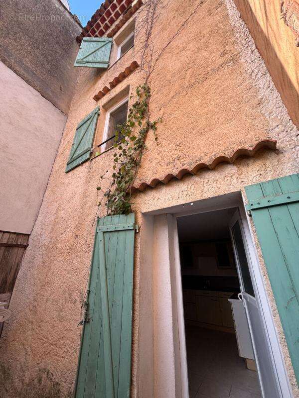 Maison Les Mayons 4 pièce(s) 50.45 m2 - photo 2