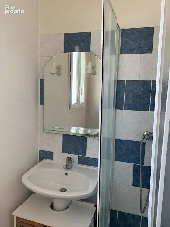 À vendre à CHATEAUDUN (28200), appartement de 47 m². - photo 5