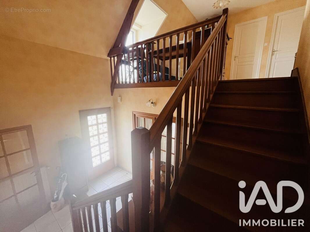 Maison 153 m² à Coesmes  - photo 9