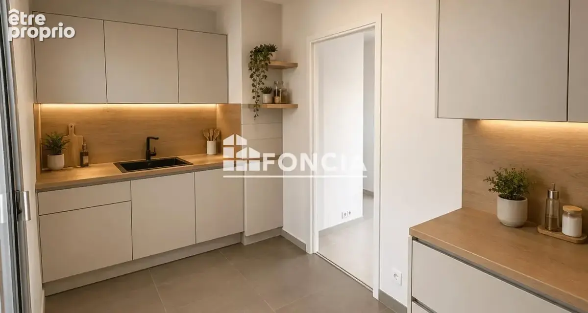 T2 lumineux avec loggia et terrasse à rénover, au cœur de Cagnes-sur-Mer - photo 3