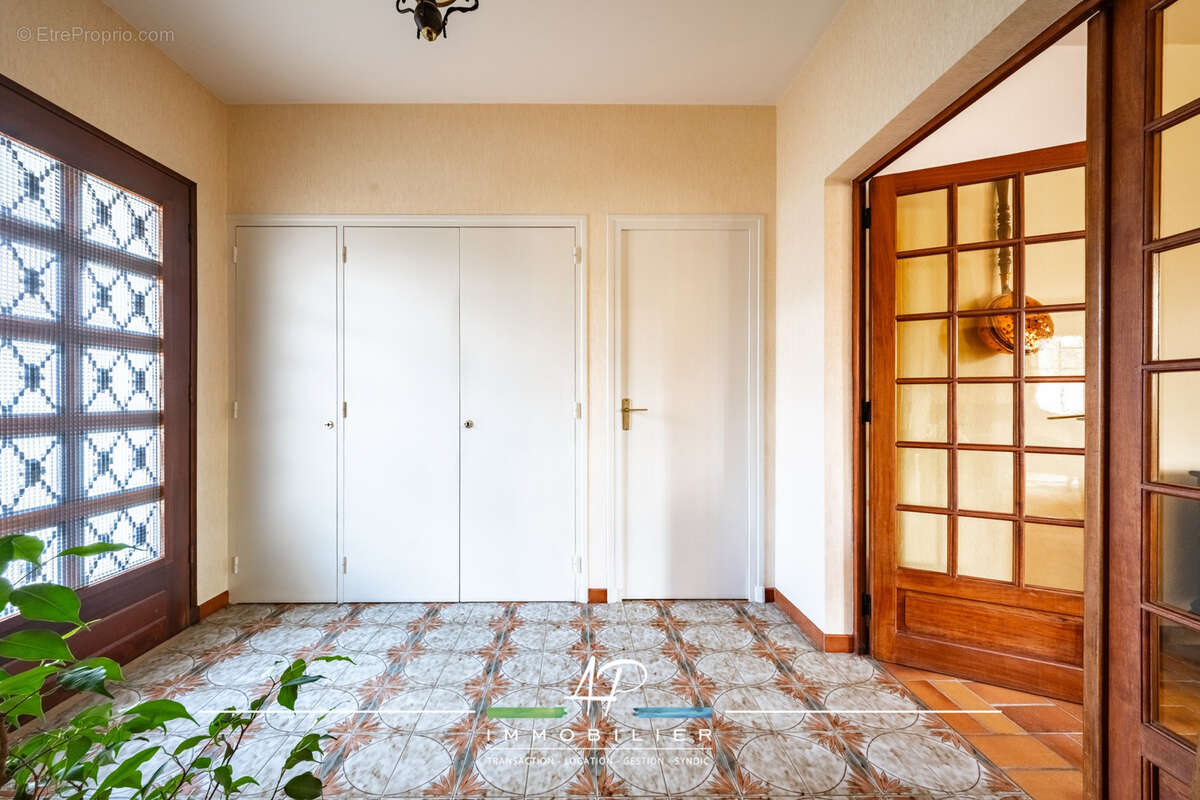Maison traditionnelle 5 chambres - 21490 BRETIGNY - photo 11