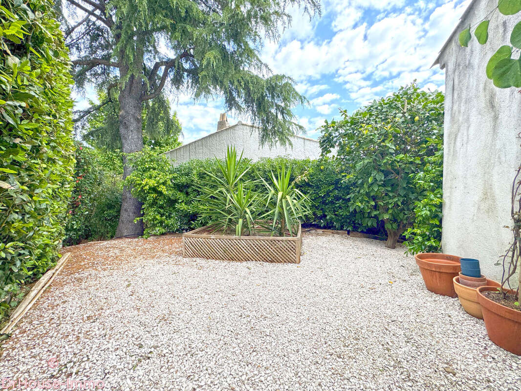 Maison 104 m² à Cogolin  - photo 5