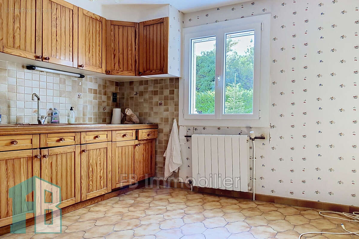 Maison à EYGUIERES