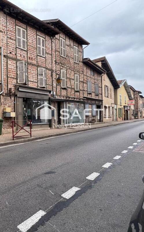 Photo 1 - Appartement à BAGE-LE-CHATEL