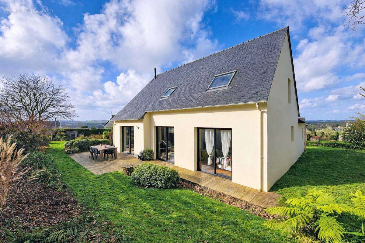 Maison à LANDIVISIAU