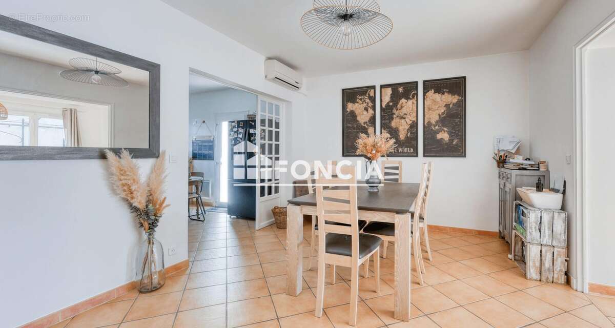 Maison à SIX-FOURS-LES-PLAGES