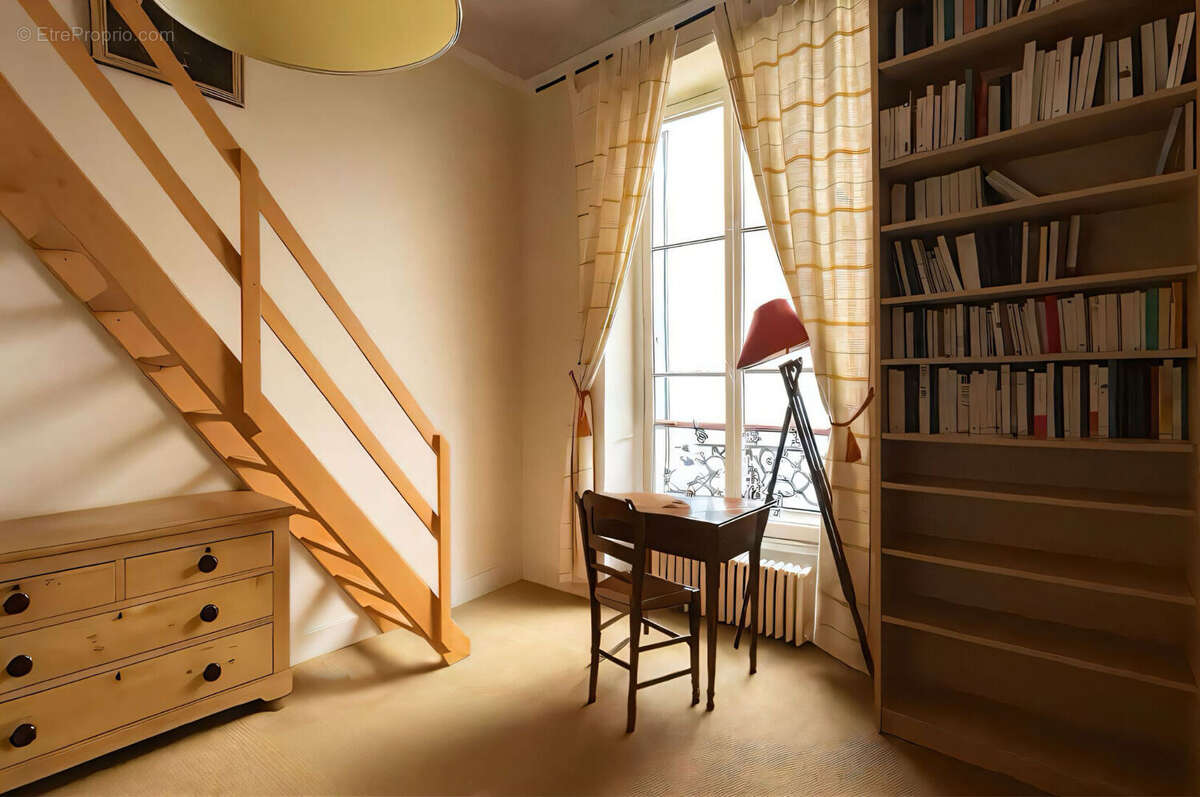 Appartement à PARIS-9E