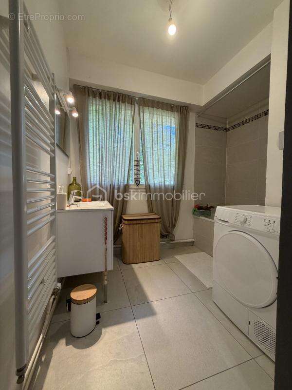Appartement f3 avec balcon + box + cave + cellier - photo 16