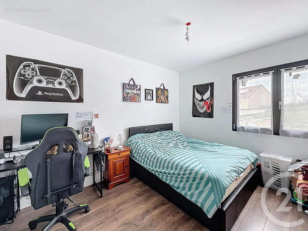 Maison 151 m² à Fontaine-Francaise  - photo 11