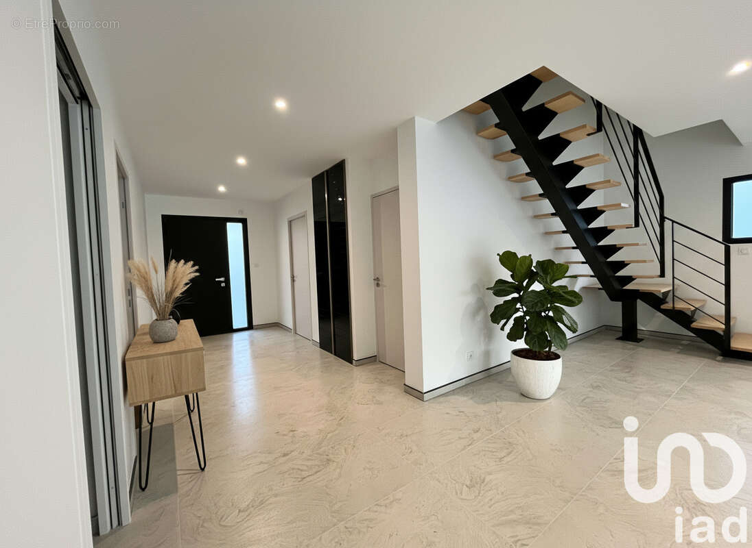 Photo 5 - Maison à SAINT-ERBLON